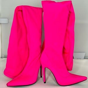 Neon pink boots RARE. (6.5)